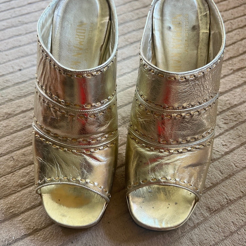 norman kaplan Gold high heel Women's Shoes sandals size 5M